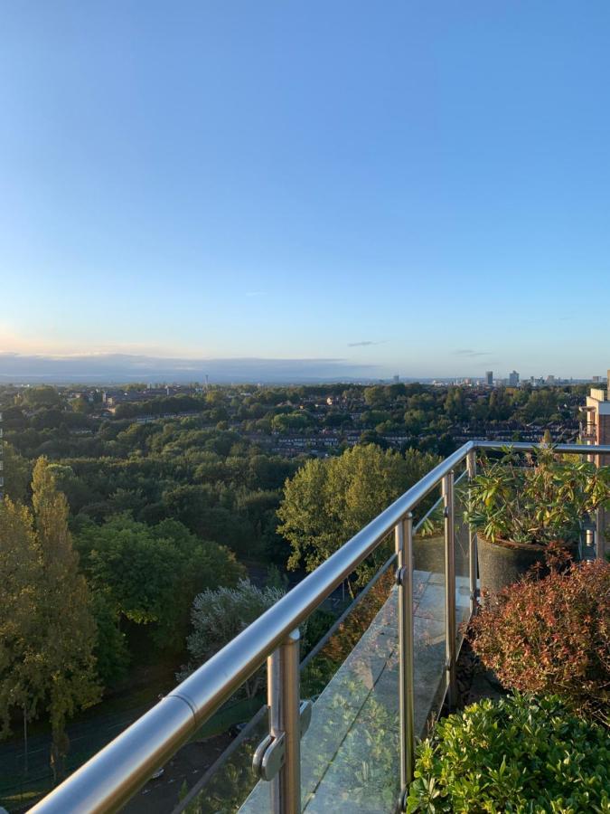 3 Bedroom Penthouse Apartment Manchester Exterior photo